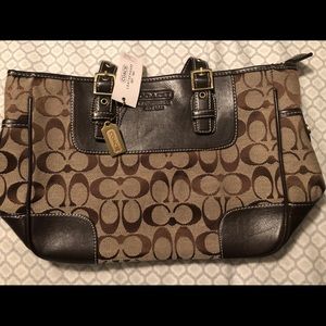 COACH PURSE!! Brand new with tags and wrappings!